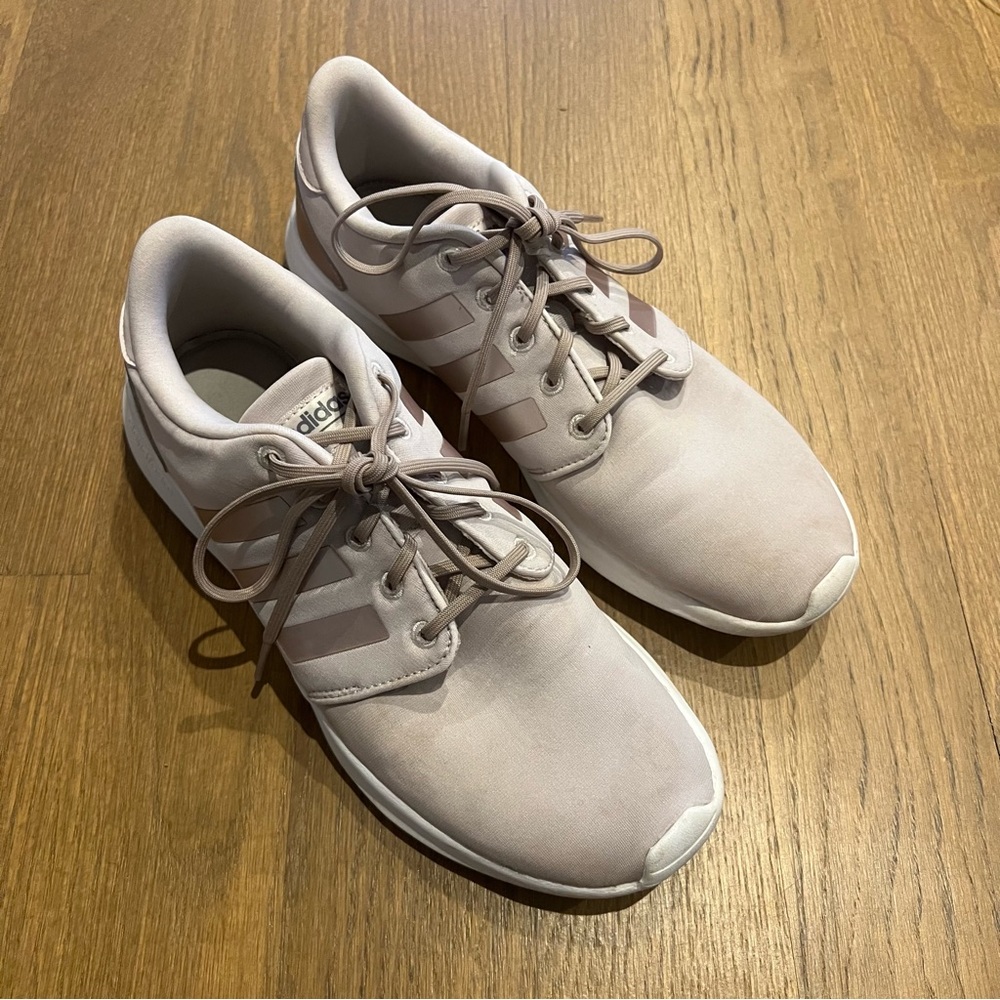 Adidas Cloudfoam Lilac Sneakers